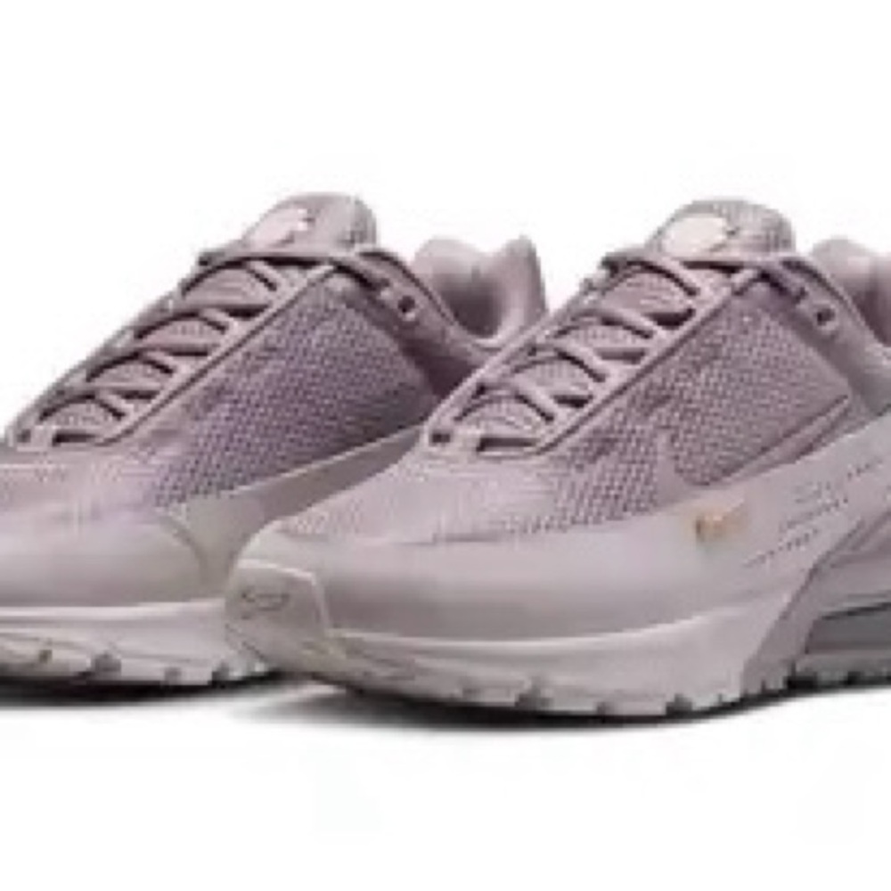 Nike Women's Lavender Sneakers